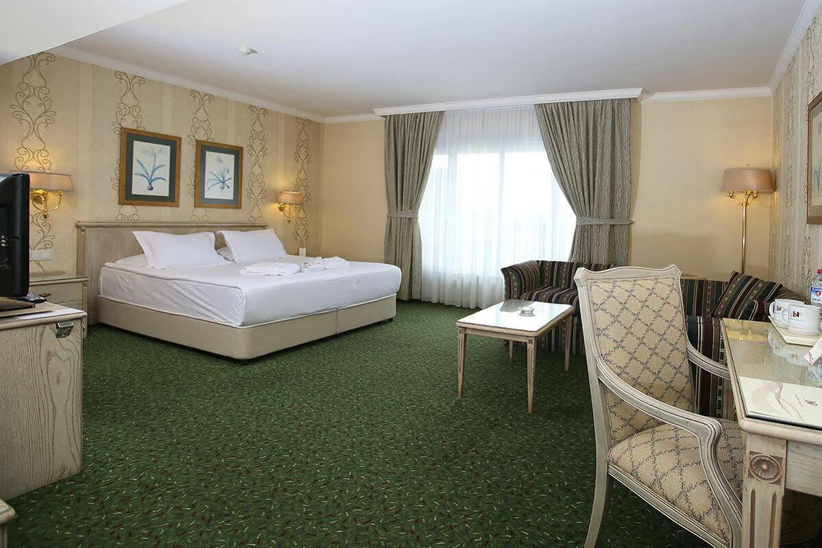 Hotel The Wings Neva 4*