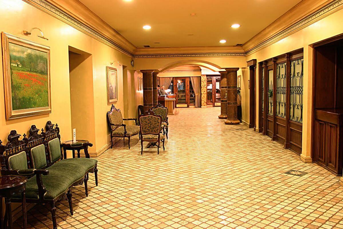 The Wings Neva Hotel