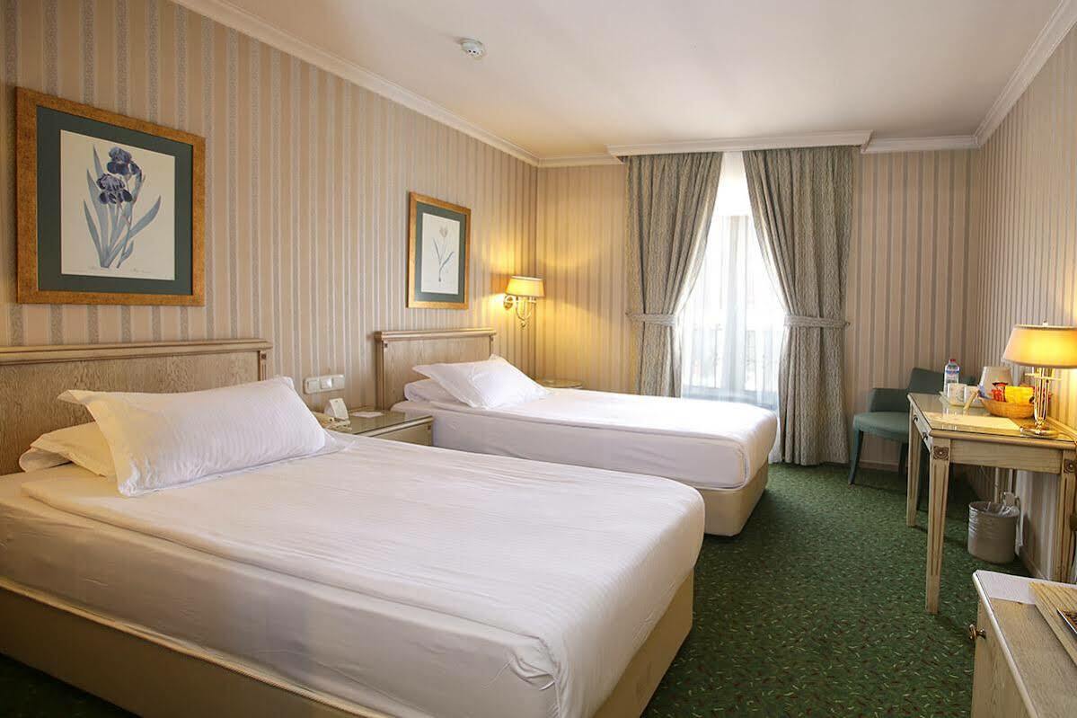 Hotel The Wings Neva 4*
